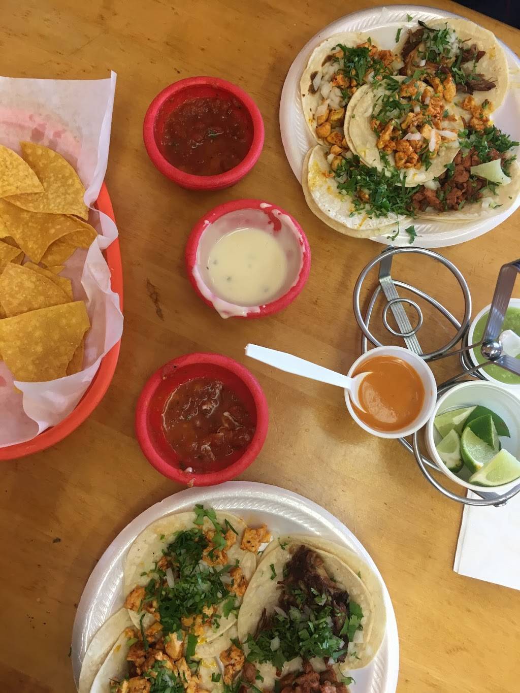 La Flama | restaurant | 2603 E 11th St, Tulsa, OK 74104, USA | 9188787944 OR +1 918-878-7944