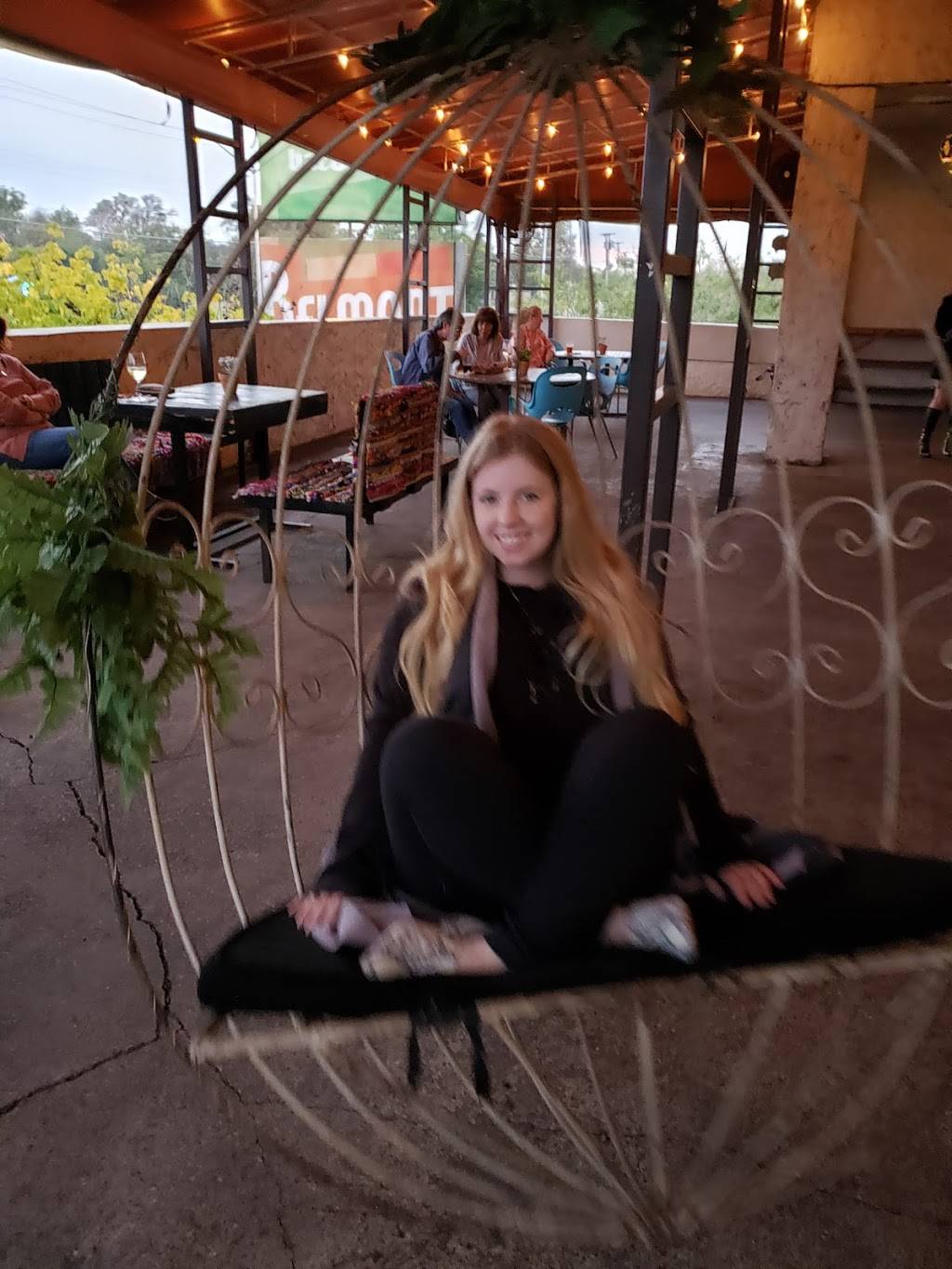 BarBelmont | night club | 901 Fort Worth Ave, Dallas, TX 75208, USA | 2143934141 OR +1 214-393-4141