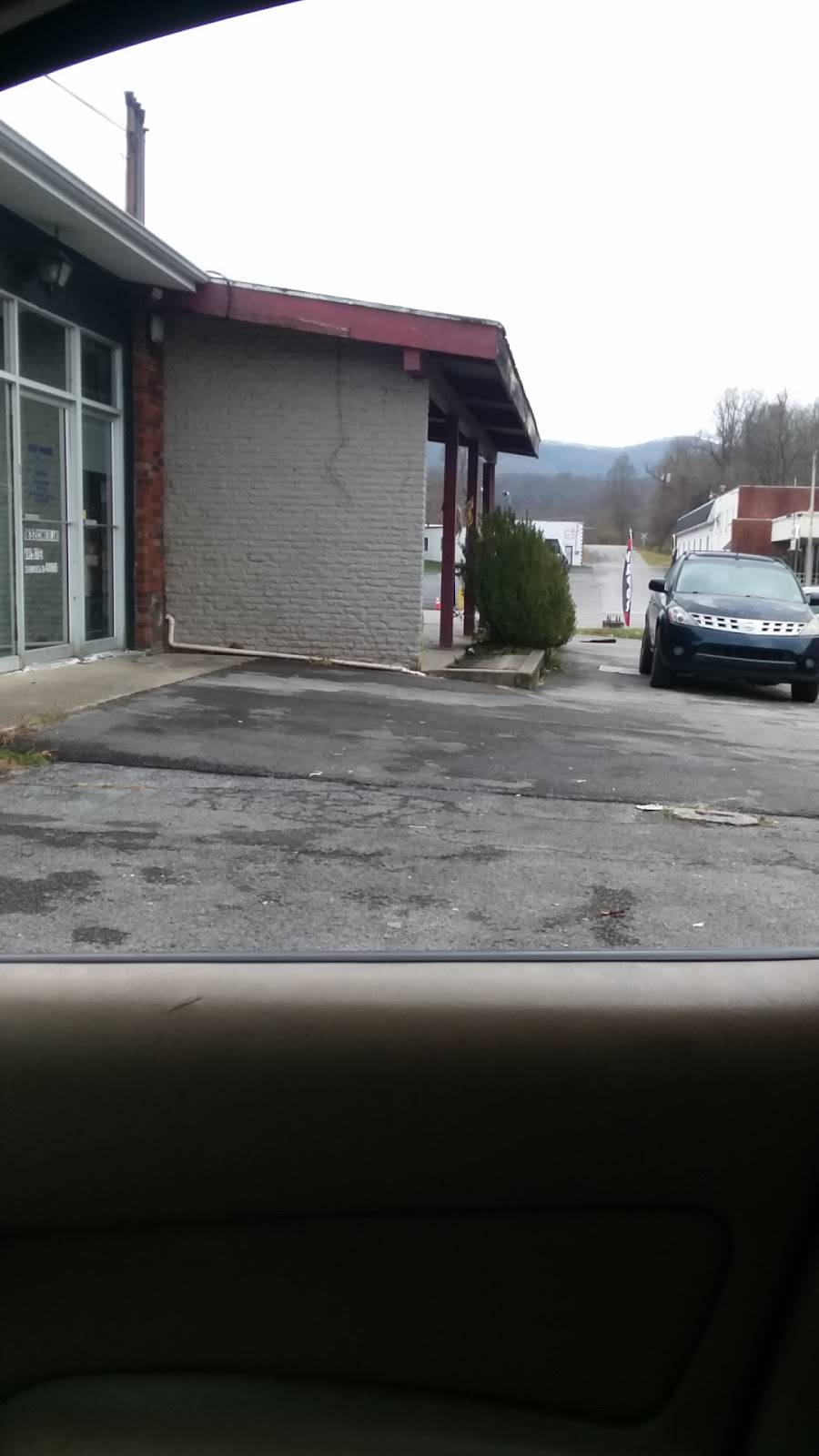 New China Express | restaurant | 1801 Cumberland Ave, Middlesboro, KY 40965, USA | 6062485000 OR +1 606-248-5000