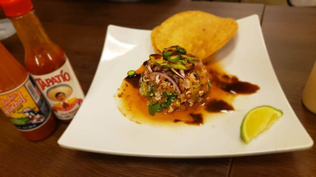 El Yaqui tacos y mariscos | restaurant | 1935 17th St suite a-2, Santa Ana, CA 92705, USA | 7146174880 OR +1 714-617-4880