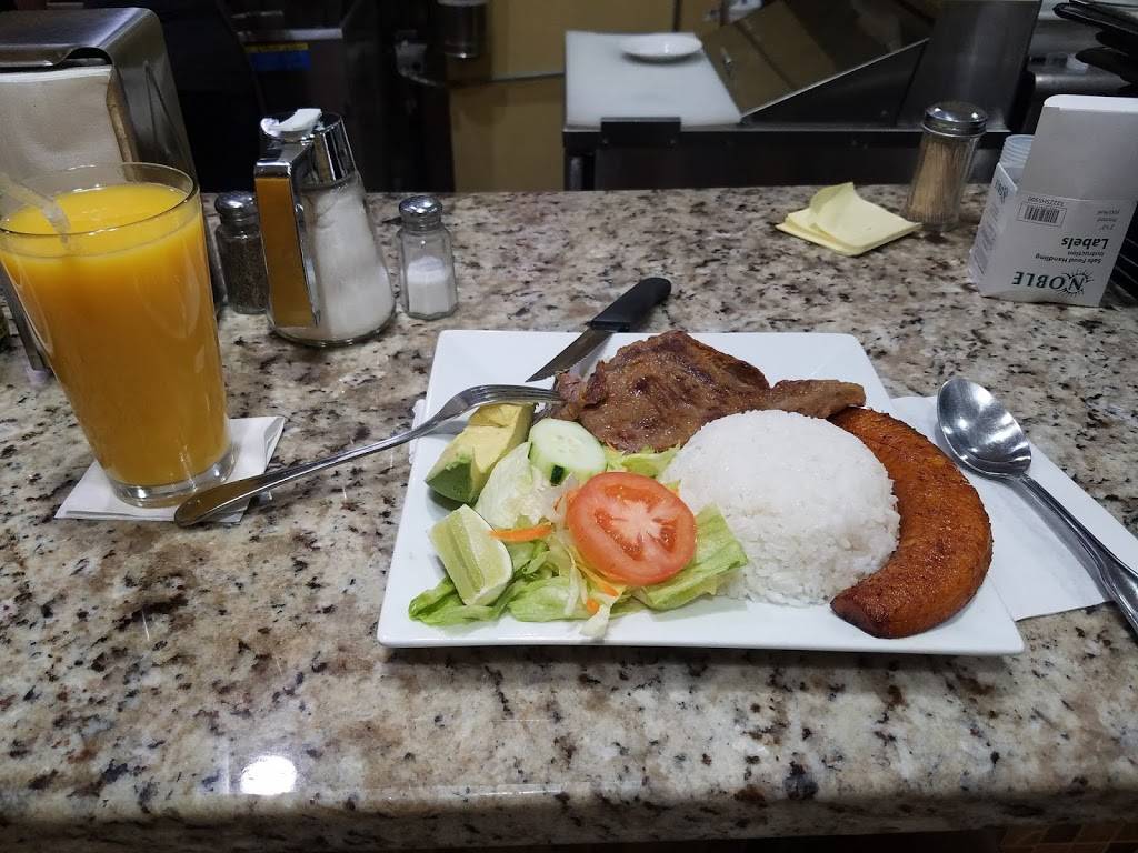 La Abundancia Bakery & Restaurant | restaurant | 59 Meridian St, Boston, MA 02128, USA | 6178748250 OR +1 617-874-8250