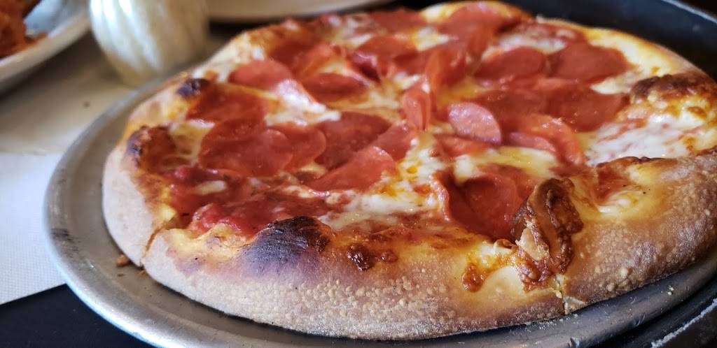 Ottavios Italian Restaurant | restaurant | 1620 Ventura Blvd, Camarillo, CA 93010, USA | 8054823810 OR +1 805-482-3810