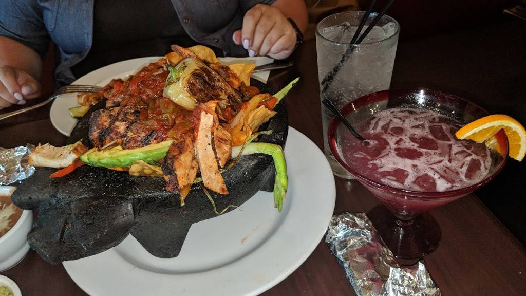 Favelas Fusion | restaurant | 1500 Oliver Rd, Fairfield, CA 94534, USA | 7074218484 OR +1 707-421-8484