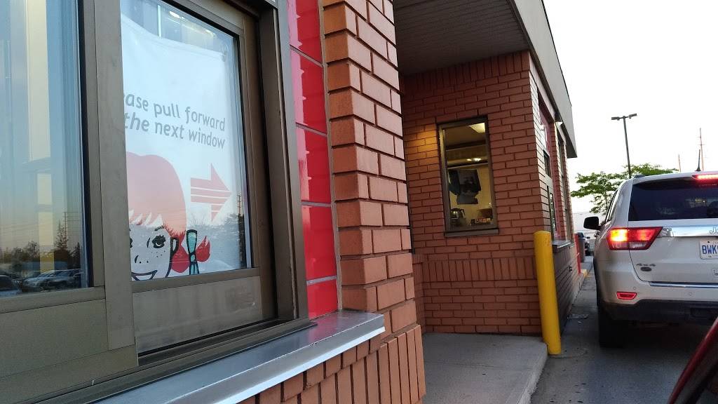 Wendys | restaurant | 1420 Mid-Way Blvd, Mississauga, ON L5T 2S4, Canada | 9055642373 OR +1 905-564-2373