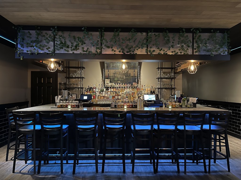 The Last Word | restaurant | 13 Wall St, Huntington, NY 11743, USA | 6316294545 OR +1 631-629-4545