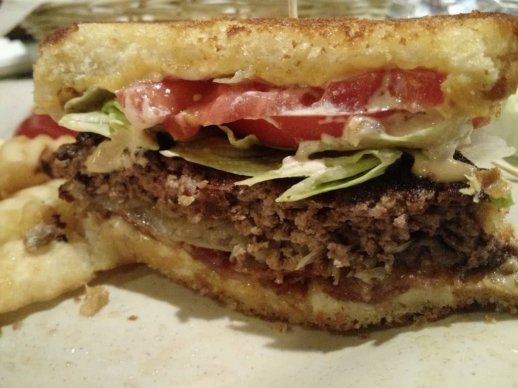 Travis Restaurant | restaurant | 34400 Harper Ave, Clinton Twp, MI 48035, USA | 5867928001 OR +1 586-792-8001