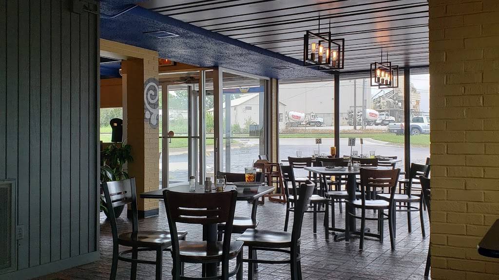 McLanks | restaurant | 1802 Paris Rd, Columbia, MO 65201, USA | 5734433663 OR +1 573-443-3663