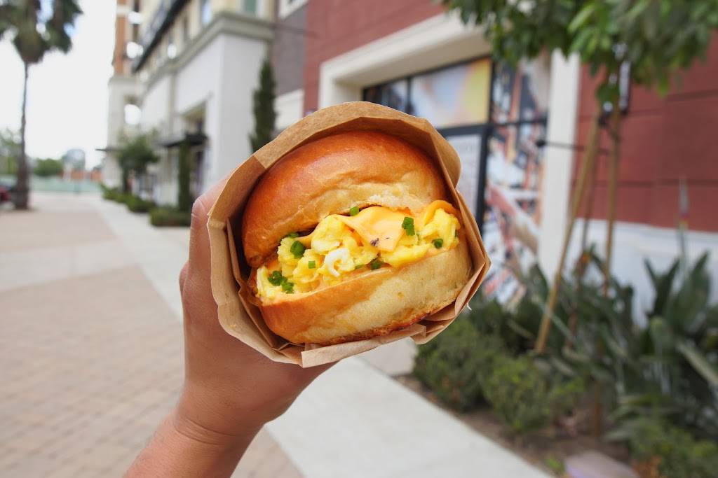 Don Waffly | restaurant | 550 Collection Blvd #170, Oxnard, CA 93036, USA | 8055195034 OR +1 805-519-5034