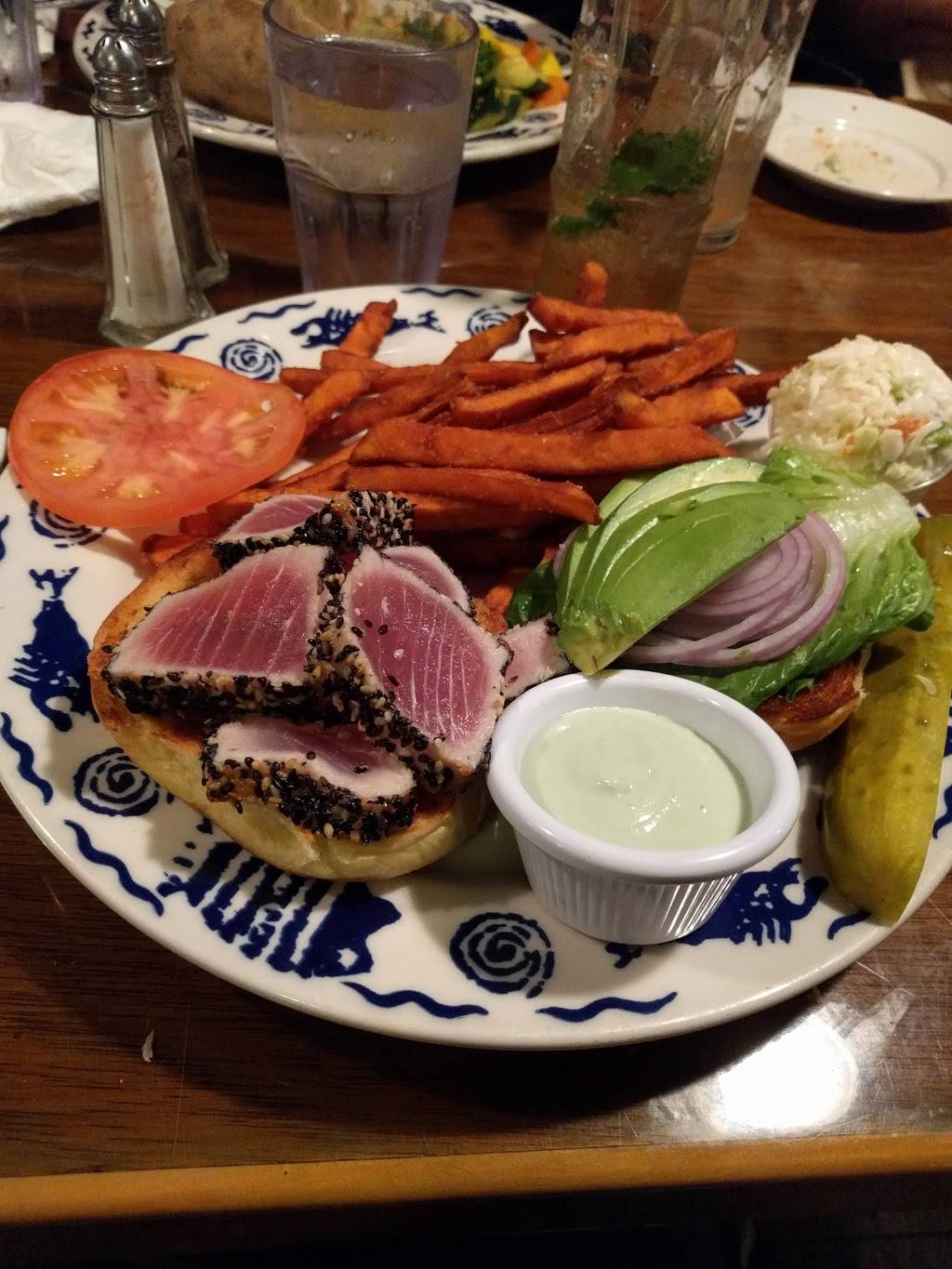 Reel | restaurant | 1 Main St, East Rockaway, NY 11518, USA | 5163417222 OR +1 516-341-7222