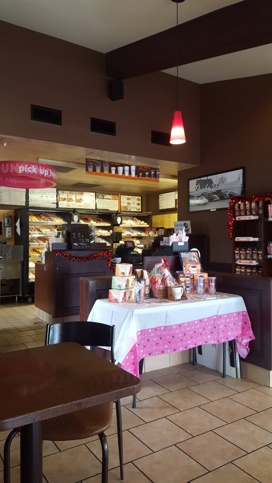 Dunkin | bakery | 611 Johnson Ferry Rd, Marietta, GA 30068, USA | 7709711710 OR +1 770-971-1710