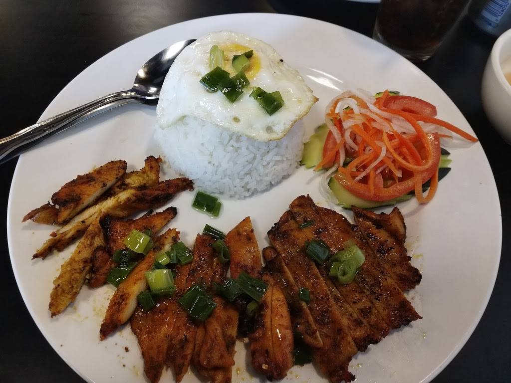 Viets Restaurant Noodles & Grill | restaurant | 7640 N Academy Blvd, Colorado Springs, CO 80920, USA | 7194652681 OR +1 719-465-2681