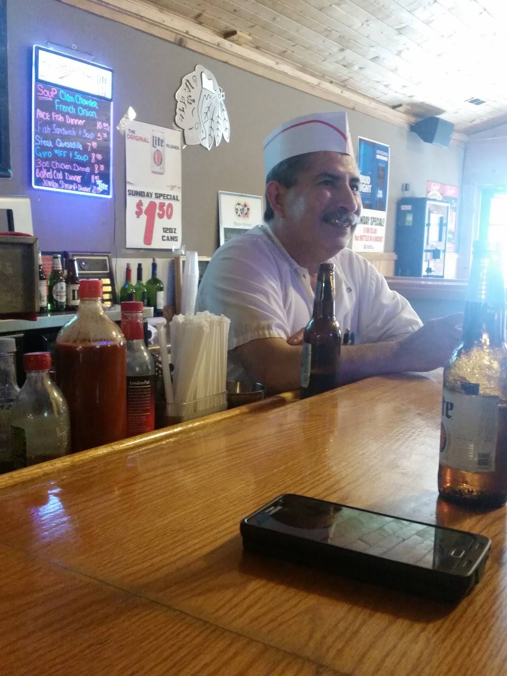 Joe & Tammys Family Restaurant | restaurant | 69 N Ayer St, Harvard, IL 60033, USA | 8159432002 OR +1 815-943-2002