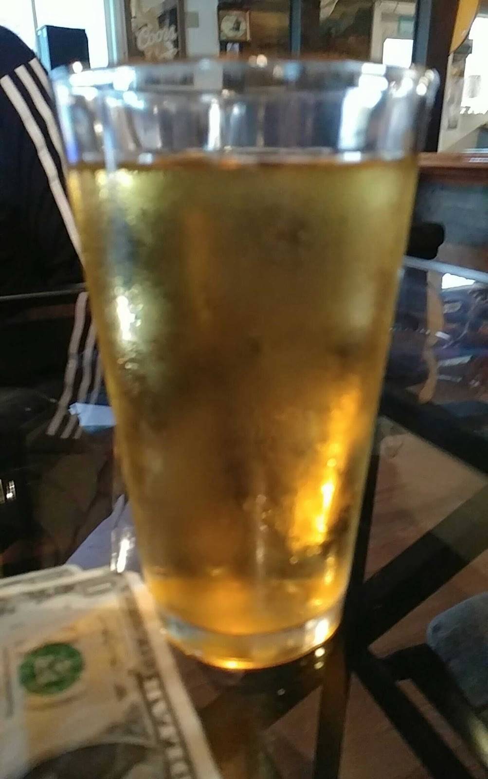 Es Locker Room | restaurant | 1075 Lakeside Dr, Red Bluff, CA 96080, USA | 5305274600 OR +1 530-527-4600