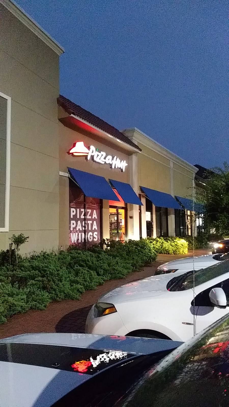 Pizza Hut | restaurant | 8425 US-441 #102, Leesburg, FL 34788, USA | 3523650418 OR +1 352-365-0418
