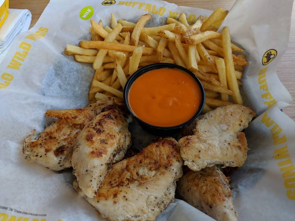Buffalo Wild Wings | restaurant | 522 E Windsor Ave, Elkhart, IN 46514, USA | 5742260311 OR +1 574-226-0311