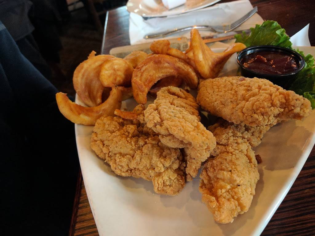 Mountain Town Station Restaurant & Brew Pub | restaurant | 506 W Broadway St, Mt Pleasant, MI 48858, USA | 9897752337 OR +1 989-775-2337