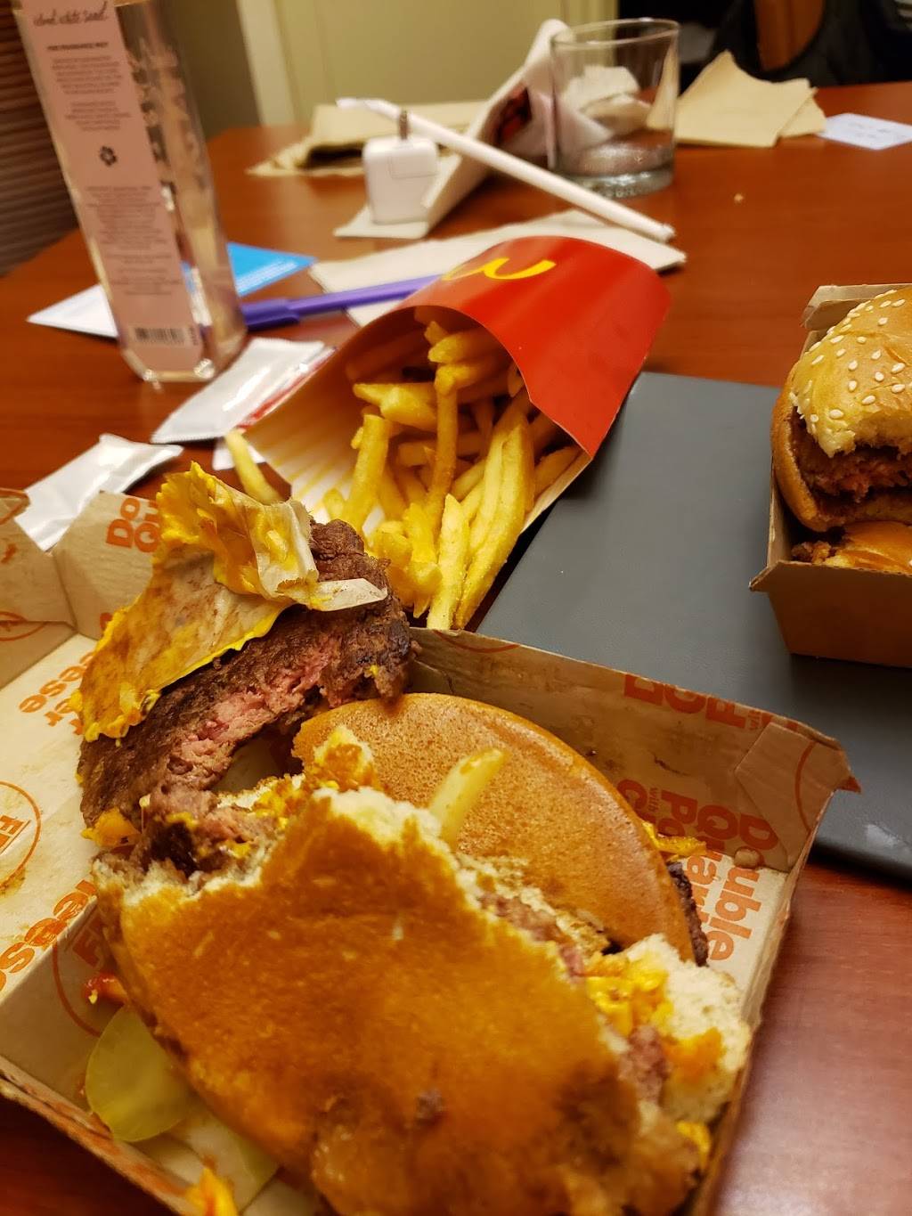 McDonalds | cafe | 6686 S Yosemite Ct, Englewood, CO 80111, USA | 3037706650 OR +1 303-770-6650