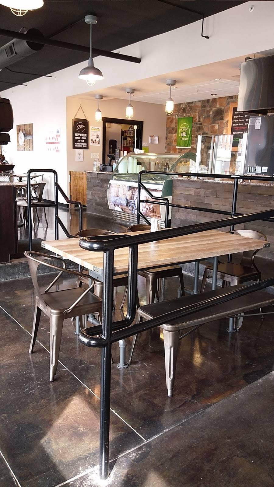 Bliss Artisan | restaurant | 111 E Water St, Mt Vernon, IN 47620, USA | 8126435009 OR +1 812-643-5009