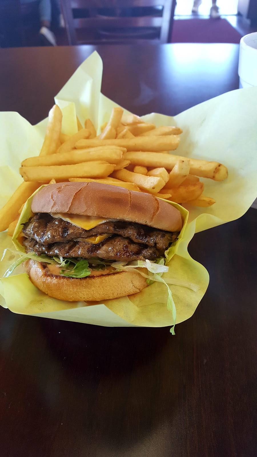 Star Burgers | restaurant | 14752 Badillo St, Baldwin Park, CA 91706, USA | 6263377777 OR +1 626-337-7777