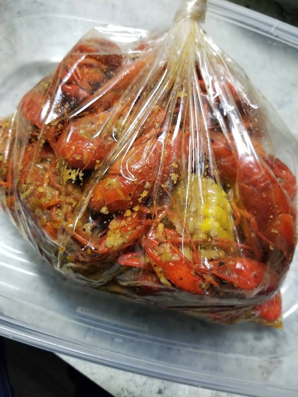 BlueTree Wing & Seafood | restaurant | 13500 W Airport Blvd Ste A, Sugar Land, TX 77498, USA | 2813025553 OR +1 281-302-5553