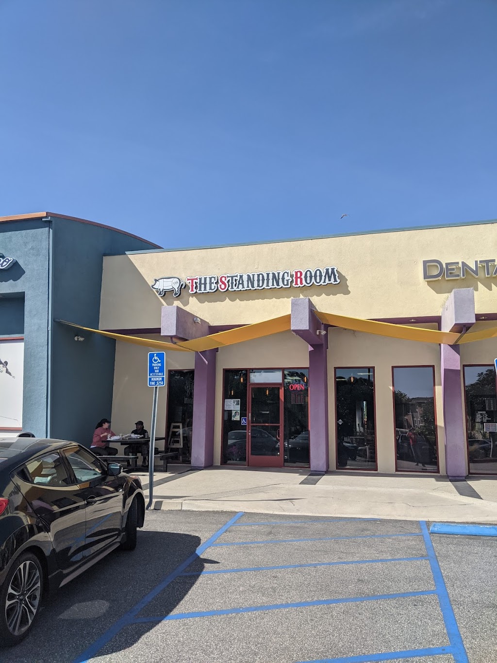 The Standing Room Restaurant | restaurant | 3556 Torrance Blvd, Torrance, CA 90503, USA | 3109218535 OR +1 310-921-8535