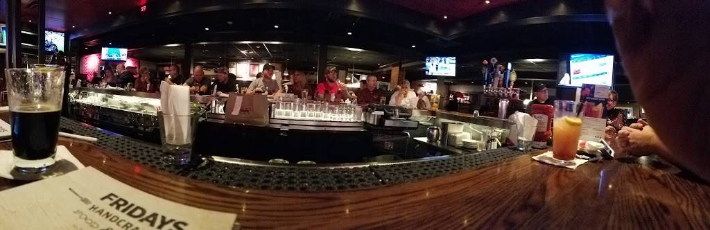 TGI Fridays | restaurant | 880 Kidder St, Wilkes-Barre, PA 18702, USA | 5708239923 OR +1 570-823-9923