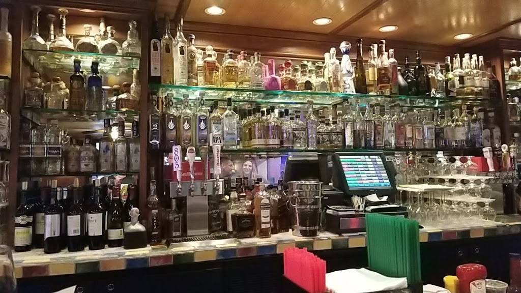 Albertos Cantina | restaurant | 435 Main St, Pleasanton, CA 94566, USA | 9254622316 OR +1 925-462-2316