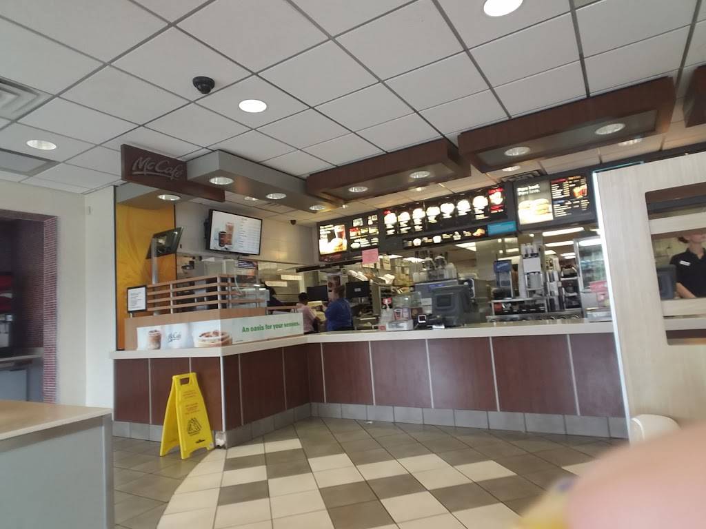 McDonalds | cafe | 2221 Grand Ave, Fort Smith, AR 72901, USA | 4797850726 OR +1 479-785-0726