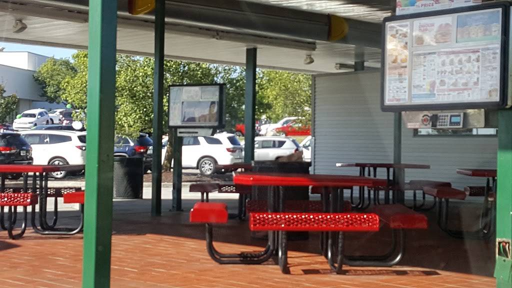 Sonic Drive-In | restaurant | 11067 US Hwy 15 501 N, Aberdeen, NC 28315, USA | 9106957225 OR +1 910-695-7225