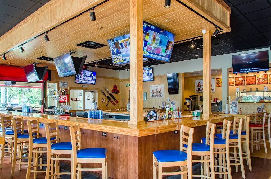 The WingHouse of Ellenton | restaurant | 2015 60th Ave E, Ellenton, FL 34222, USA | 9414795182 OR +1 941-479-5182