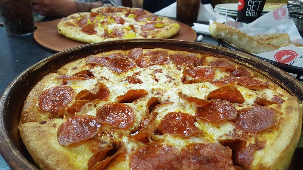 Pizza Hut | restaurant | 603 3rd St, St Albans, WV 25177, USA | 3047272400 OR +1 304-727-2400