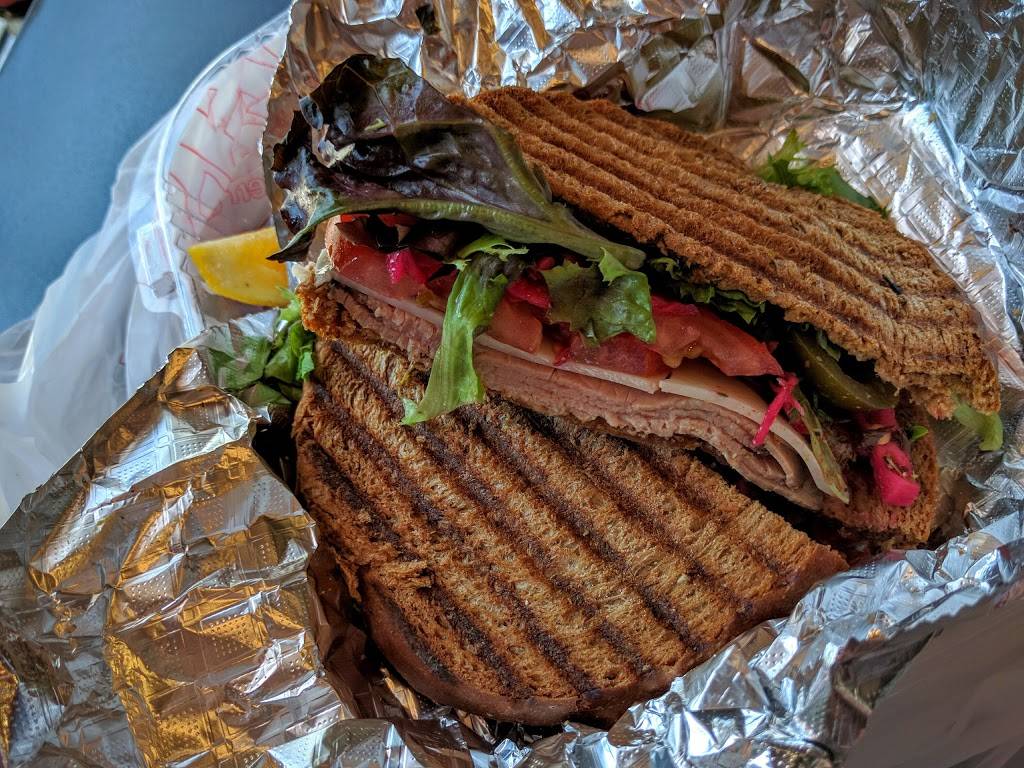 Southpaws Grill | restaurant | 6009 Berkshire Ln, Dallas, TX 75225, USA | 2149870351 OR +1 214-987-0351