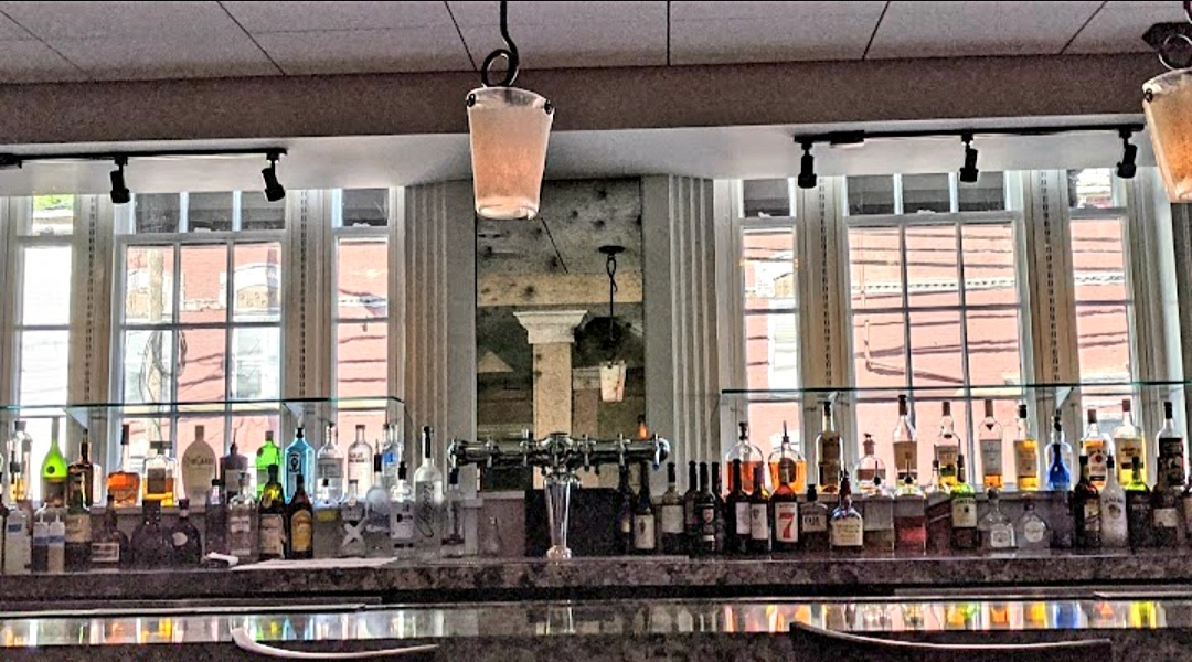 La Banca | restaurant | 1 W Main St, Middletown, DE 19709, United States | 3024643005 OR +1 302-464-3005