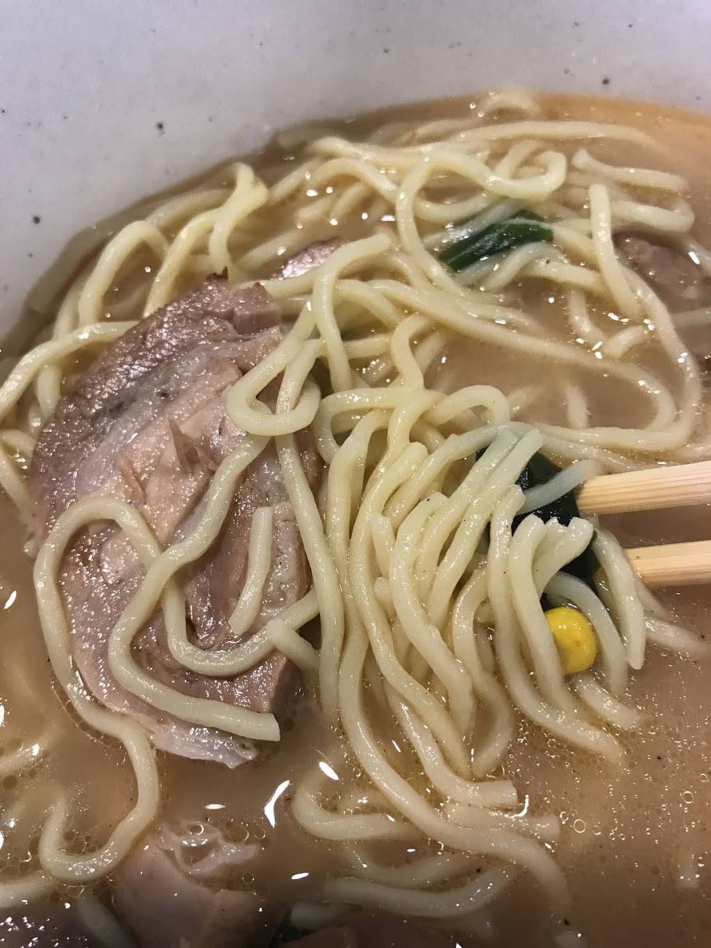 Gachi Sushi & Noodles Terminal A West | restaurant | 8500 Essington Ave, Philadelphia, PA 19153, USA | 2153657419 OR +1 215-365-7419