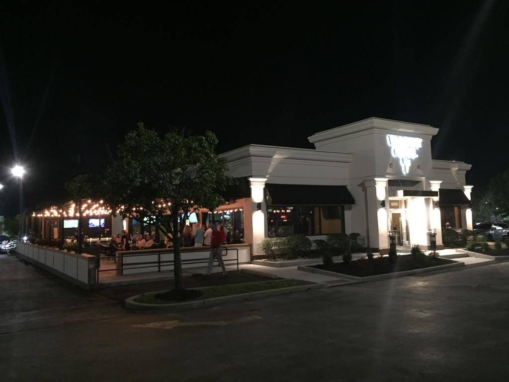 Walnut Grill Sunset Hills | restaurant | 10797 Sunset Hills Plaza, St. Louis, MO 63127, USA | 3148589392 OR +1 314-858-9392