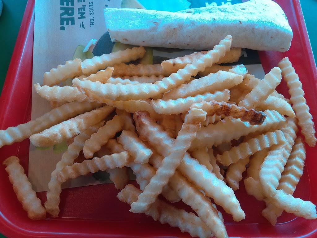 Del Taco | meal takeaway | 26111 Hoover Rd, Warren, MI 48089, USA | 5867572333 OR +1 586-757-2333