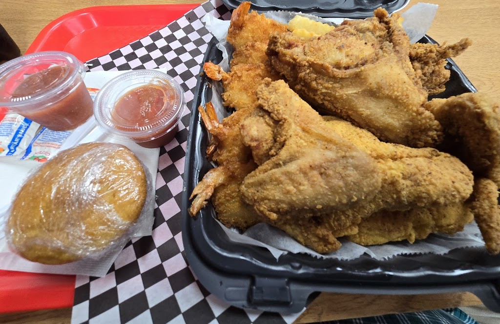 M&D | restaurant | 3091 Marshall Hall Rd, Bryans Road, MD 20616, USA | 2403778094 OR +1 240-377-8094