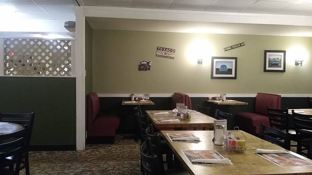 Richards Restaurant | restaurant | 508 Charles Deam Ct, Bluffton, IN 46714, USA | 2608245884 OR +1 260-824-5884