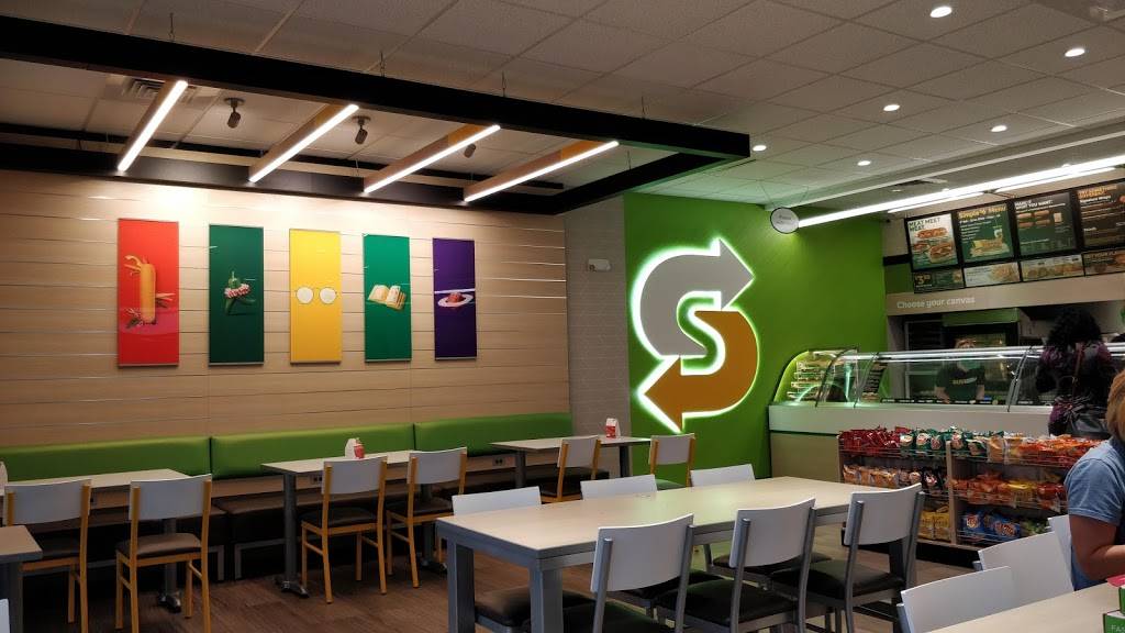 Subway | restaurant | 7507 Wall Triana Hwy, Madison, AL 35757, USA | 2568305494 OR +1 256-830-5494