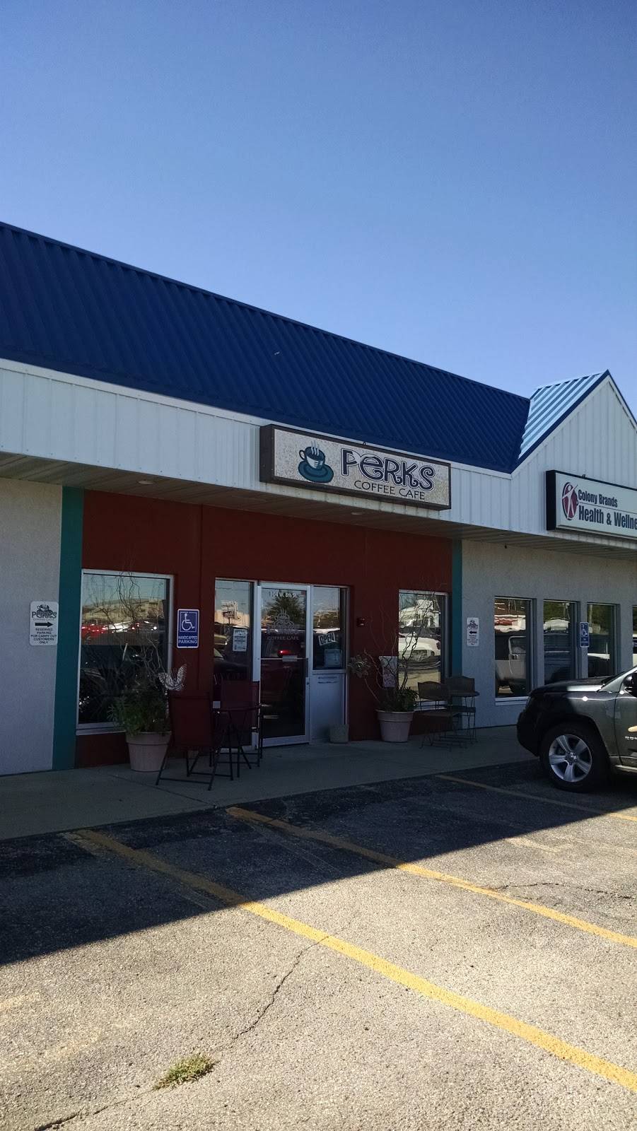 Perks Coffee Cafe | cafe | 104 W 8th St, Monroe, WI 53566, USA | 6083254574 OR +1 608-325-4574