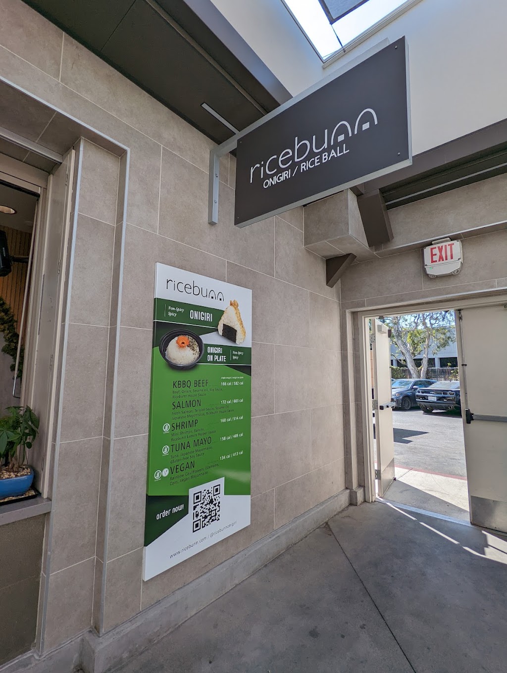 Ricebunn Onigiri | restaurant | Trade Food Hall, 2222 Michelson Dr #206, Irvine, CA 92612, USA | 9497741512 OR +1 949-774-1512