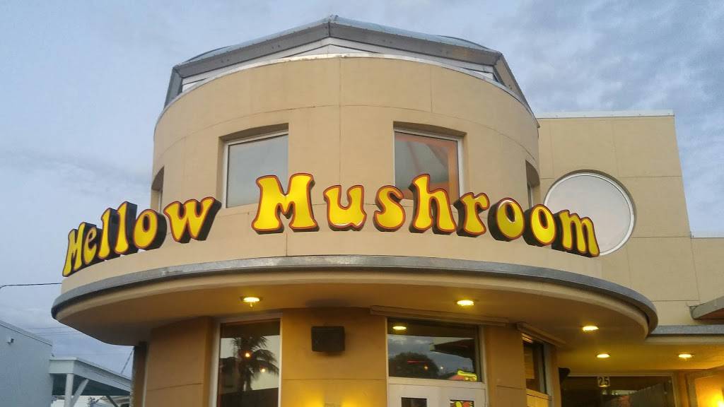 Mellow Mushroom | meal takeaway | 25 SE 6th Ave, Delray Beach, FL 33483, USA | 5613303040 OR +1 561-330-3040