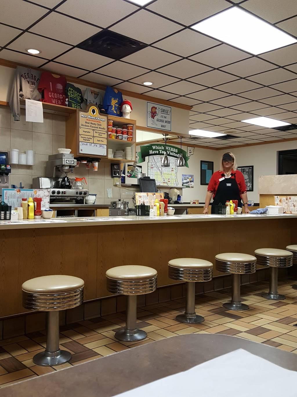 George Webb Restaurant | restaurant | 852 S Main St, West Bend, WI 53095, USA | 2623381518 OR +1 262-338-1518