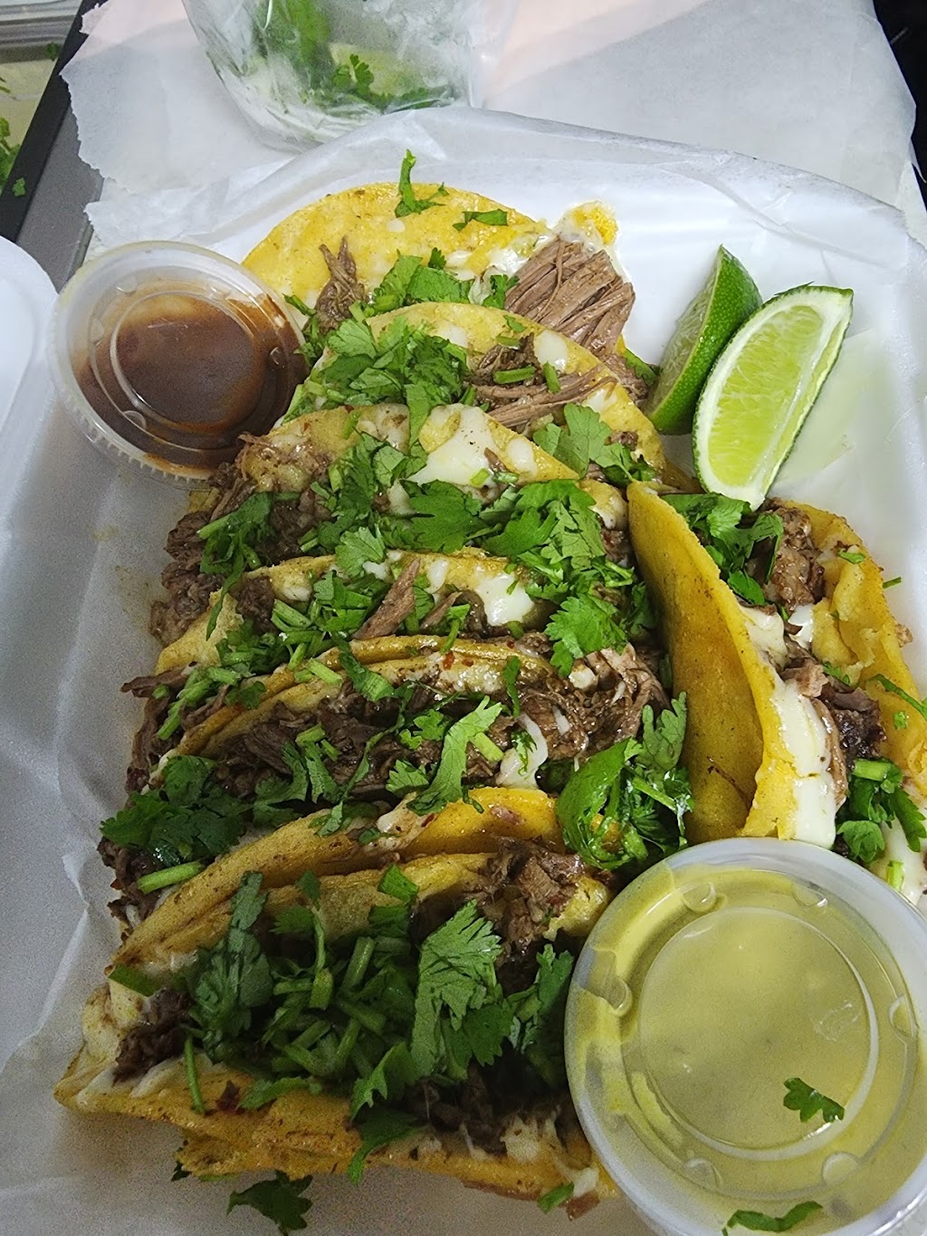 Las Plebes (Food Truck) | restaurant | 5753 Blanding Blvd, Jacksonville, FL 32244, USA | 9048604218 OR +1 904-860-4218