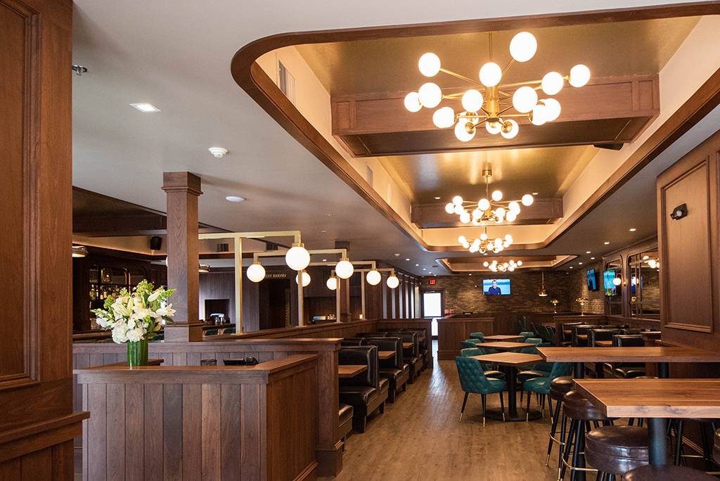 Shenannigans Bar | restaurant | 332 W Broadway, Boston, MA 02127, USA | 6172699509 OR +1 617-269-9509