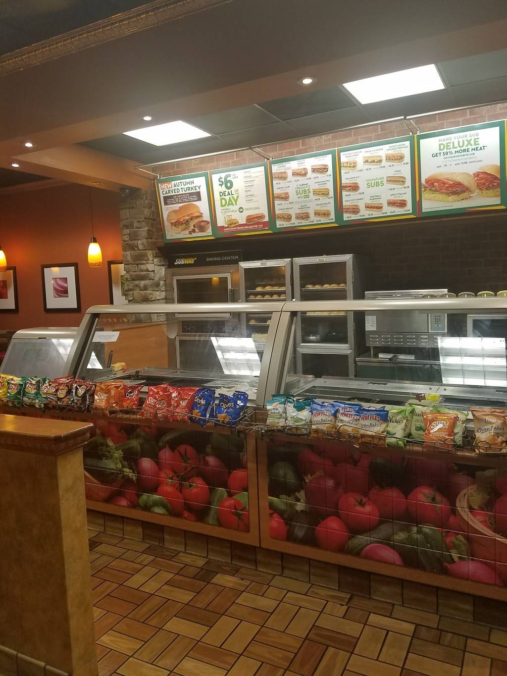 Subway Restaurants | restaurant | 542 W Main St next to Pony Mailbox, Gallatin, TN 37066, USA | 6154511214 OR +1 615-451-1214