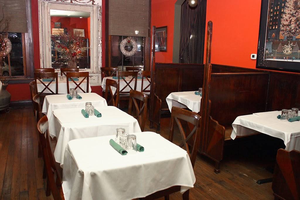 Tuscan Moon Grill on Fifth | restaurant | 203 5th St, Kalona, IA 52247, USA | 3196563315 OR +1 319-656-3315