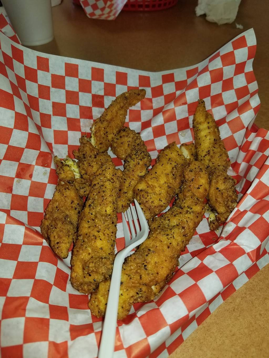 Wing Supreme | restaurant | 3925 N Lincoln Blvd, Oklahoma City, OK 73105, USA | 4057025464 OR +1 405-702-5464