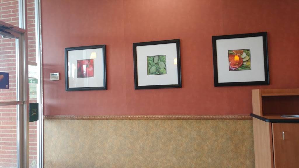 Subway | restaurant | 7395 State Rd, Parma, OH 44134, USA | 4408429782 OR +1 440-842-9782