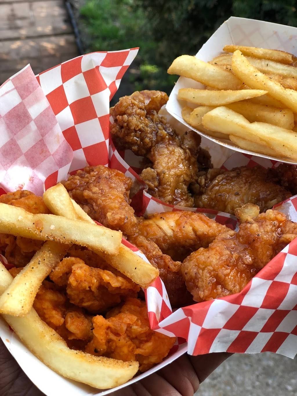 Wings n Things Express | restaurant | 5806 Troost Ave, Kansas City, MO 64110, USA | 8163619464 OR +1 816-361-9464